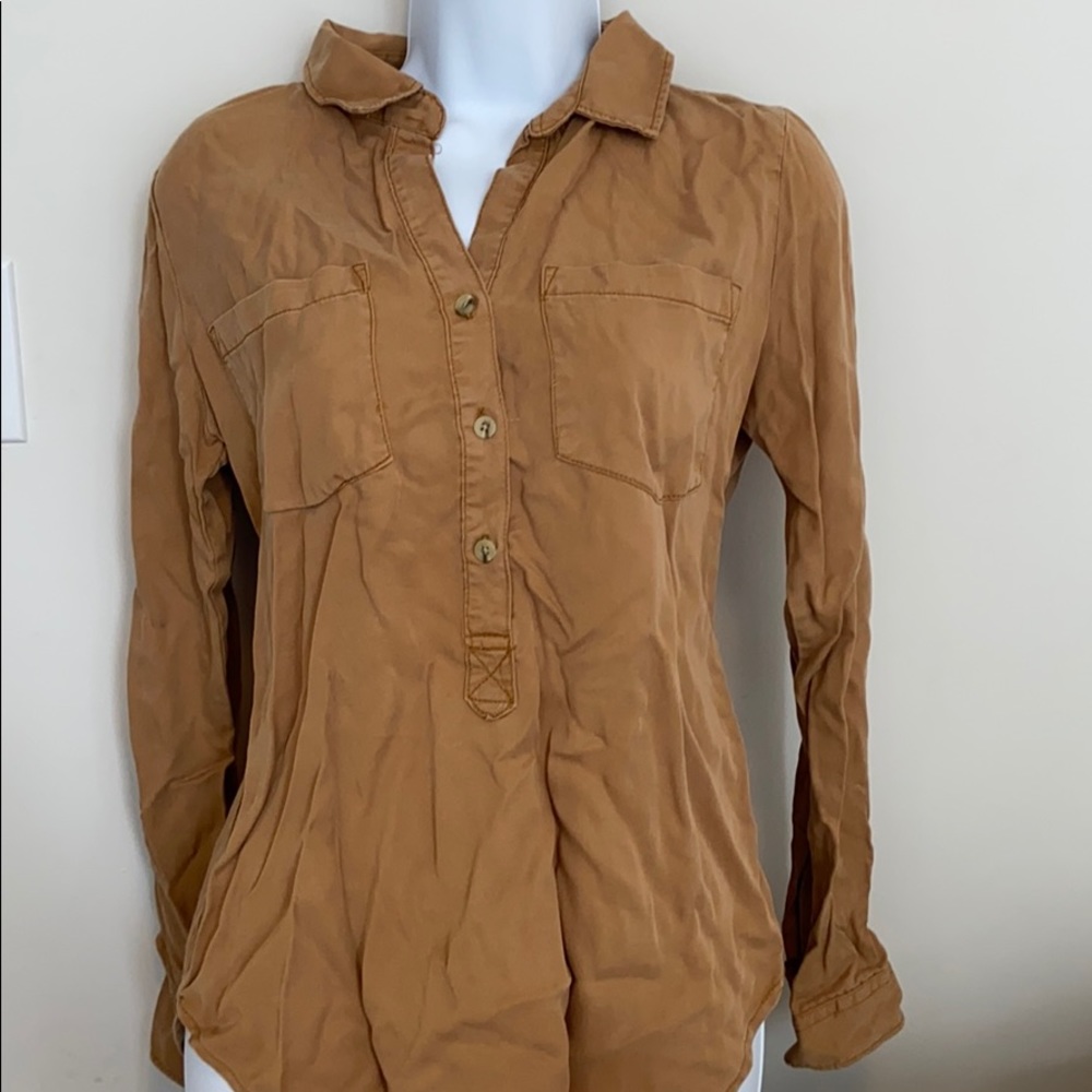 Long Sleeve Shirt brown, soft with button detail